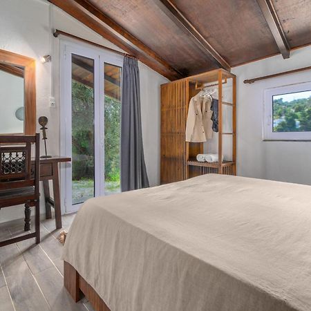 Azul Boutique Home Мегали Амос Екстериор снимка